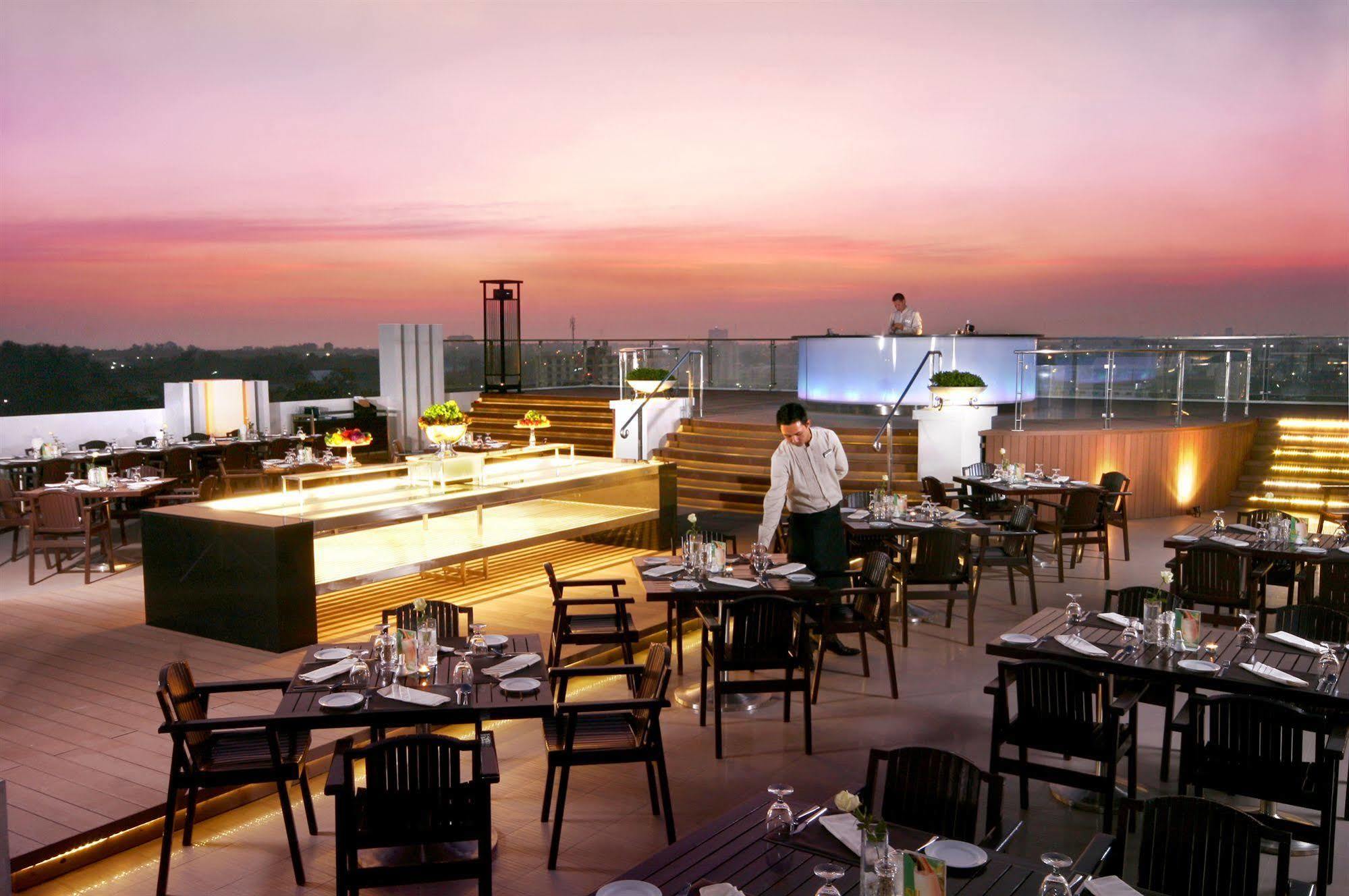 Kameo Grand Hotel & Serviced Apartment, Rayong Kültér fotó
