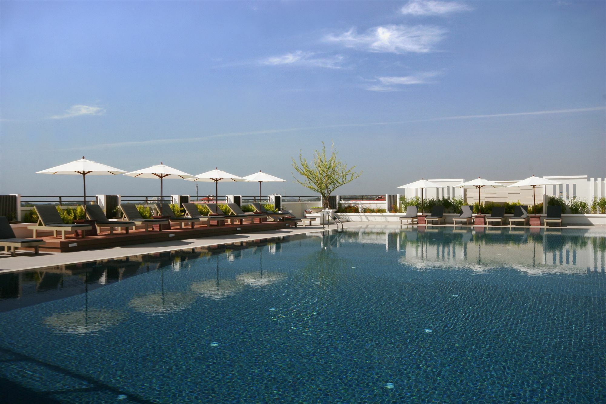 Kameo Grand Hotel & Serviced Apartment, Rayong Kültér fotó