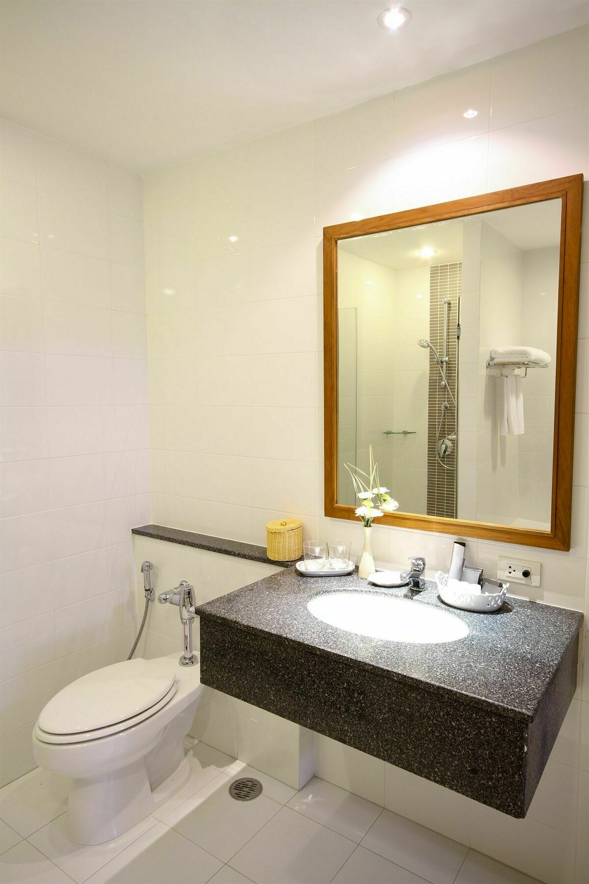 Kameo Grand Hotel & Serviced Apartment, Rayong Kültér fotó