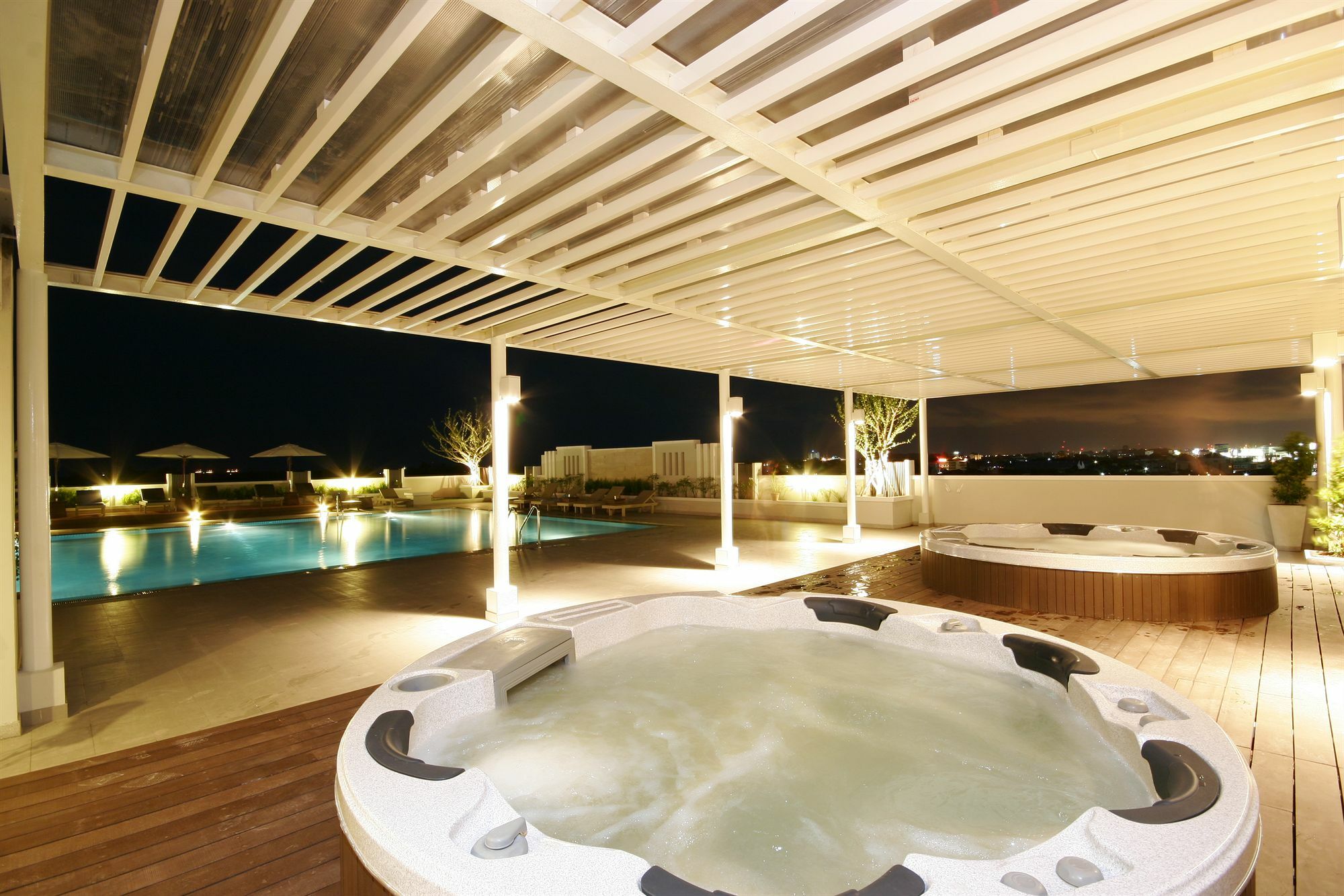 Kameo Grand Hotel & Serviced Apartment, Rayong Kültér fotó